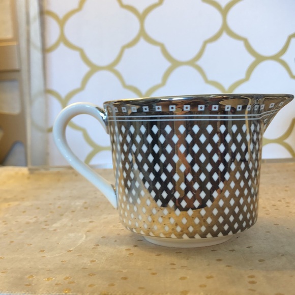 Grace’s Teaware silver geometric teapot, sugar, & creamer set. Good condition. - Picture 8 of 16